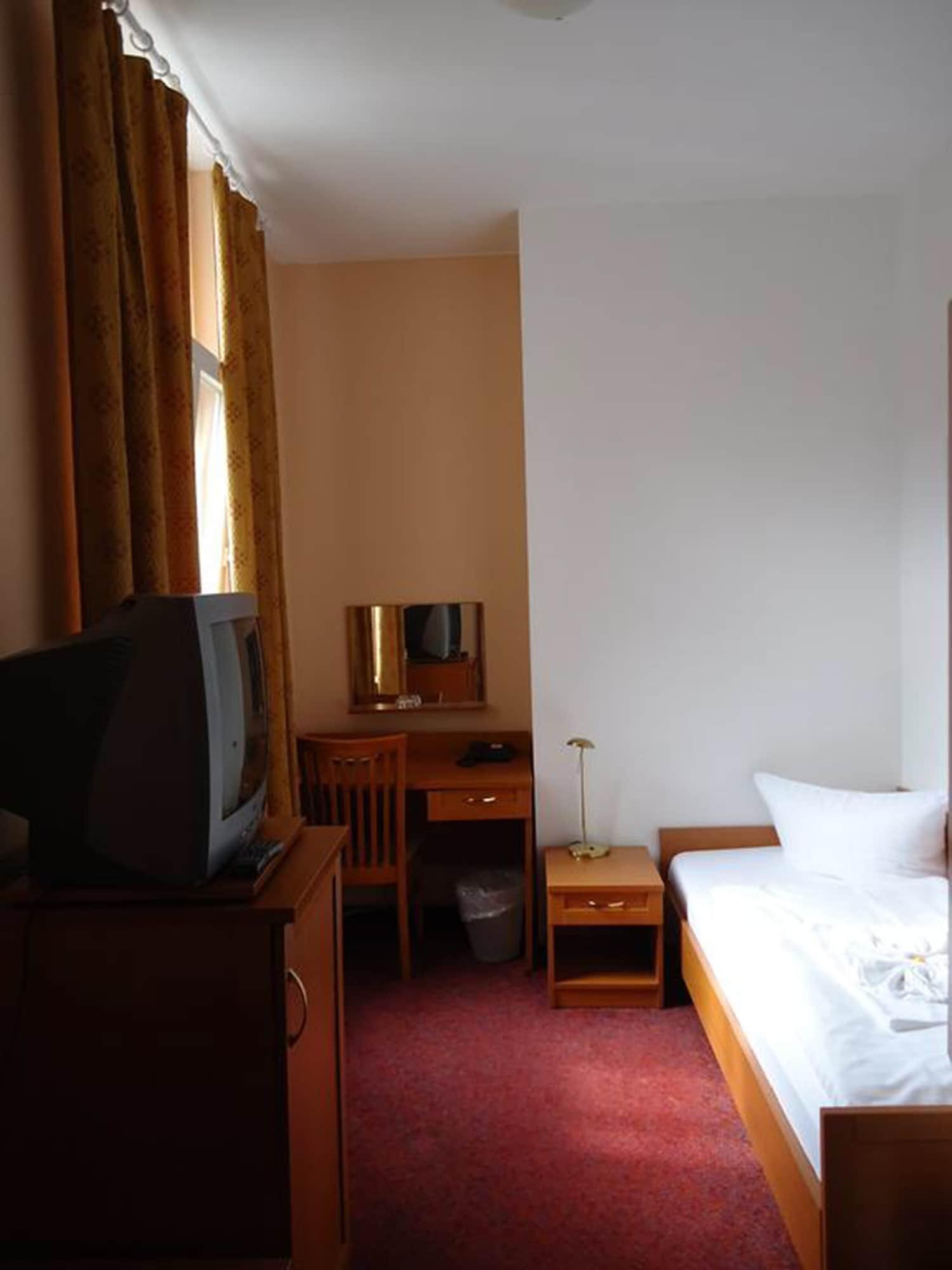 Hotel Aster An Der Messe Berlin Exteriör bild