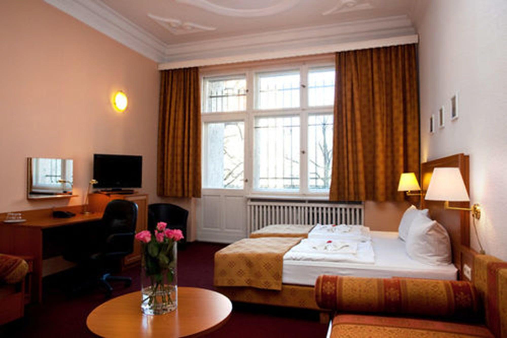 Hotel Aster An Der Messe Berlin Exteriör bild